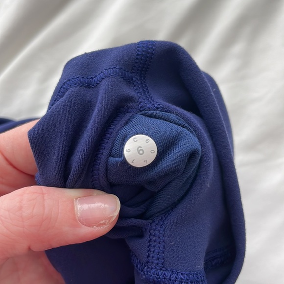 Lululemon Simply Bare Un-Tight Tight Leggings in Hero Blue Size 6 - Picture 7 of 10